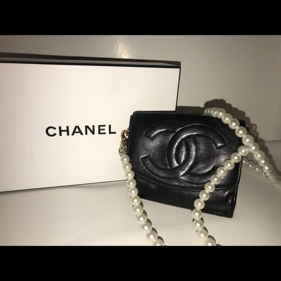 CHANEL Accessories - CHANEL Lambskin Leather wallet on Chain WOC
